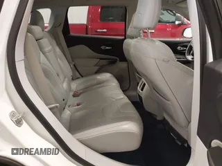 2019 Jeep Cherokee Limited с VIN 1C4PJMDXXKD362634, выставлен на аукционе IAAI как лот 42237505 с пробегом 65 538 миль миль и . История ставок и продаж доступна на DreamBid. Изображение 8.
