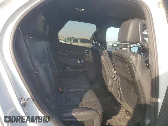 2018 Land Rover Discovery HSE with VIN SALRR2RV9JA071502, listed as a Copart auction lot 83308204 with 102,927 mi miles and Clean Title. Bid and sale history available at DreamBid. Image 10.