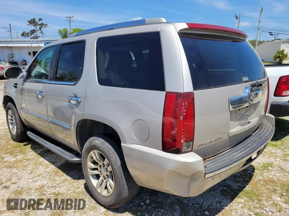 2007 Cadillac Escalade z VIN 1GYFK63837R259719, wystawiony jako IAAI lot #42176388 z przebiegiem 167 836 mil mil oraz . Historia ofert i sprzedaży dostępna na DreamBid. Obrazek 3.
