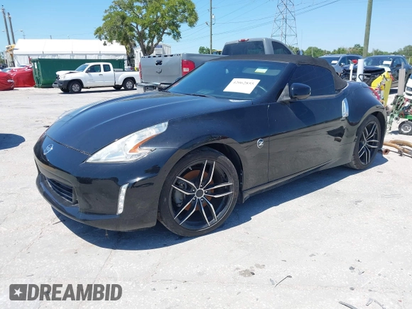 2017 Nissan 370Z Touring with VIN JN1AZ4FHXHM940571, listed as a IAAI auction lot 42062855 with 1 mi miles. Bid and sale history available at carsss.com. Image 2.