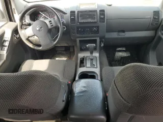2008 Nissan Pathfinder S z VIN 5N1AR18B68C608830, wystawiony jako Copart lot #58336835 z przebiegiem 152 784 mil mil oraz Tytuł czysty. Historia ofert i sprzedaży dostępna na DreamBid. Obrazek 8.