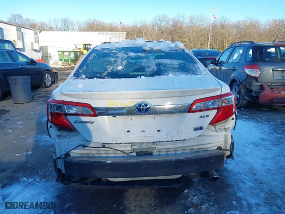 2014 Toyota Camry Hybrid LE with VIN 4T1BD1FK7EU114181, listed as a IAAI auction lot 41294936 with 115,986 mi miles. Bid and sale history available at carsss.com. Image 16.