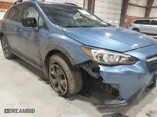 2020 Subaru Crosstrek Premium with VIN JF2GTAPC4L8202181, listed as a IAAI auction lot 41964713 with 33,172 mi miles. Bid and sale history available at carsss.com. Image 6.
