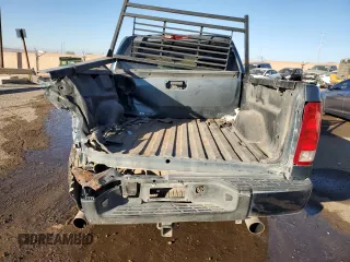 2010 GMC Sierra 1500 with VIN 3GTXKVE26AG101850, listed as a Copart auction lot 82770984 with 175,714 mi miles and Salvage Title. Bid and sale history available at DreamBid. Image 6.
