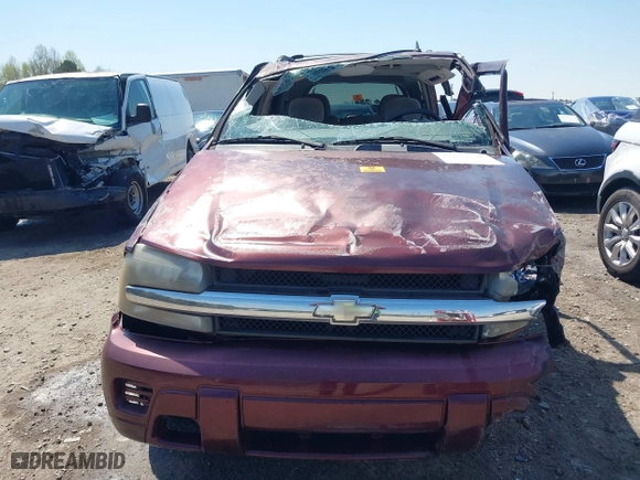 2007 Chevrolet TrailBlazer LS with VIN 1GNDS13S972124367, listed as a IAAI auction lot 41851140 with 151,021 mi miles. Bid and sale history available at carsss.com. Image 6.