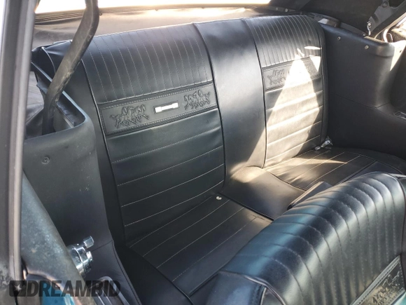 1966 Ford Mustang z VIN 6F08C324095, wystawiony jako Copart lot #46019585 z przebiegiem 19 622 mil mil oraz Szkoda całkowita • Salvage title. Historia ofert i sprzedaży dostępna na DreamBid. Obrazek 10.
