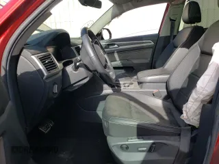 2023 Volkswagen Atlas SEL R-Line Black z VIN 1V2SR2CA4PC511555, wystawiony jako Copart lot #89160035 z przebiegiem Nie podano mil oraz Szkoda całkowita • Salvage title. Historia ofert i sprzedaży dostępna na DreamBid. Obrazek 7.
