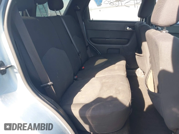 2008 Mercury Mariner with VIN 4M2CU91ZX8KJ30882, listed as a IAAI auction lot 41596802 with 204,769 mi miles. Bid and sale history available at carsss.com. Image 8.