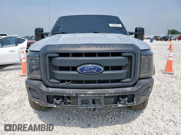 2015 Ford F-250 Lariat z VIN 1FT7W2BT5FEB60435, wystawiony jako Copart lot #57226935 z przebiegiem 284 521 mil mil oraz Czysty tytuł • Clean title. Historia ofert i sprzedaży dostępna na DreamBid. Obrazek 5.