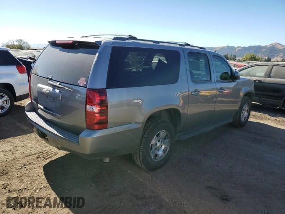 2008 Chevrolet Suburban LTZ with VIN 3GNFC16J18G172933, listed as a Copart auction lot 76124934 with 156,089 mi miles and Salvage Title. Bid and sale history available at carsss.com. Image 3.