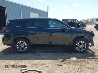 2024 Toyota Highlander LE with VIN 5TDKDRBH7RS540914, listed as a IAAI auction lot 42552324 with 20,487 mi miles and . Bid and sale history available at DreamBid. Image 14.
