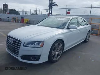 2016 Audi A8 Sport z VIN WAU43AFD3GN011061, wystawiony jako IAAI lot #42034532 z przebiegiem 109 877 mil mil oraz . Historia ofert i sprzedaży dostępna na DreamBid. Obrazek 17.