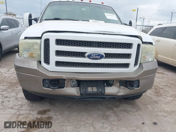 2005 Ford Excursion Eddie Bauer z VIN 1FMNU44L25ED02868, wystawiony jako IAAI lot #42414710 z przebiegiem 30 486 mil mil oraz . Historia ofert i sprzedaży dostępna na DreamBid. Obrazek 6.