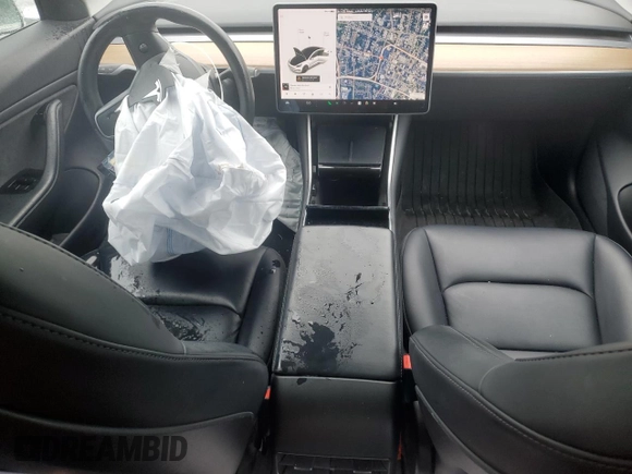 2020 Tesla Model 3 Performance z VIN 5YJ3E1EC9LF784594, wystawiony jako Copart lot #56179955 z przebiegiem 97 419 mil mil oraz Szkoda całkowita • Salvage title. Historia ofert i sprzedaży dostępna na DreamBid. Obrazek 8.