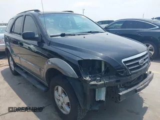 2008 Kia Sorento EX z VIN KNDJD736485797126, wystawiony jako IAAI lot #42253311 z przebiegiem 226 018 mil mil oraz . Historia ofert i sprzedaży dostępna na DreamBid. Obrazek 1.