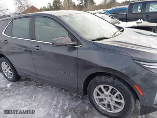 2022 Chevrolet Equinox LT with VIN 3GNAXUEV8NS215337, listed as a IAAI auction lot 41612344 with 42,464 mi miles. Bid and sale history available at carsss.com. Image 13.