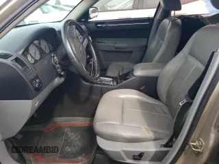 2006 Chrysler 300 Touring with VIN 2C3KA53G26H225251, listed as a Copart auction lot 70806354 with 216,259 mi miles and Salvage Title. Bid and sale history available at carsss.com. Image 7.