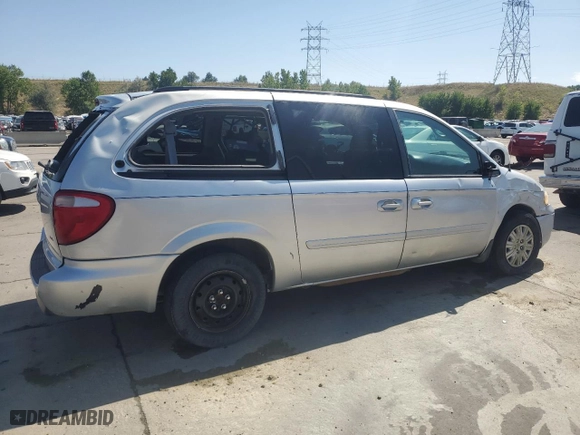 2007 Chrysler Town & Country LWB LX with VIN 2A4GP44R57R339793, listed as a Copart auction lot 71032054 with 181,828 mi miles and Salvage Title. Bid and sale history available at carsss.com. Image 3.