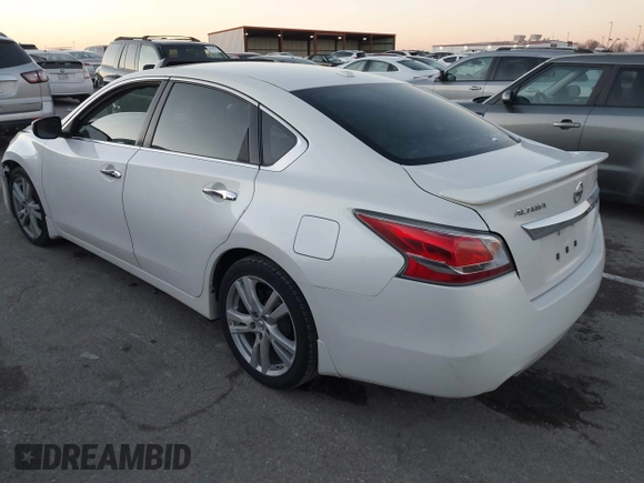 2015 Nissan Altima SL with VIN 1N4BL3AP0FC141421, listed as a IAAI auction lot 40999595 with 175,437 mi miles and . Bid and sale history available at DreamBid. Image 3.