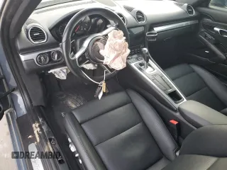 2018 Porsche 718 Cayman z VIN WP0AA2A89JK262316, wystawiony jako Copart lot #85058764 z przebiegiem Nie podano mil oraz Szkoda całkowita • Salvage title. Historia ofert i sprzedaży dostępna na DreamBid. Obrazek 8.