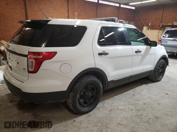 2015 Ford Utility Police Interceptor with VIN 1FM5K8AR1FGC66697, listed as a Copart auction lot 84403744 with 0 mi miles and Salvage Title. Bid and sale history available at carsss.com. Image 3.
