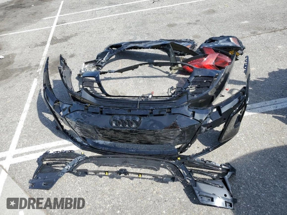 2024 Audi RS e-tron GT z VIN WAUBHBFW2R7901512, wystawiony jako Copart lot #49185595 z przebiegiem 1 993 mil mil oraz Szkoda całkowita • Salvage title. Historia ofert i sprzedaży dostępna na DreamBid. Obrazek 12.