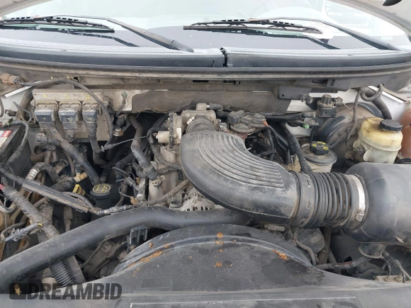 2004 Ford F-150 XL with VIN 1FTRF12W14NC13920, listed as a IAAI auction lot 41702497 with 196,718 mi miles. Bid and sale history available at carsss.com. Image 10.