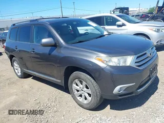 2012 Toyota Highlander with VIN 5TDBK3EH0CS103259, listed as a IAAI auction lot 42776756 with 147,248 mi miles and . Bid and sale history available at DreamBid. Image 1.