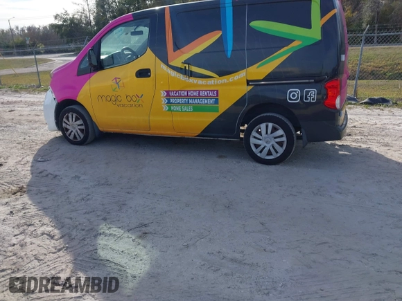 2015 Nissan NV200 SV with VIN 3N6CM0KN5FK732133, listed as a IAAI auction lot 41449057 with 168,515 mi miles. Bid and sale history available at carsss.com. Image 15.