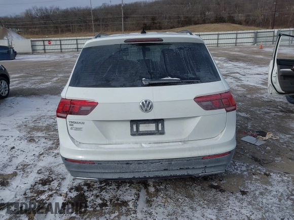 2019 Volkswagen Tiguan SE with VIN 3VV3B7AX7KM040136, listed as a IAAI auction lot 41397714 with 82,302 mi miles and . Bid and sale history available at DreamBid. Image 17.