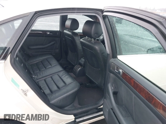 2000 Audi A6 z VIN WAUED24B6YN045067, wystawiony jako IAAI lot #41104622 z przebiegiem 182 126 mil mil oraz . Historia ofert i sprzedaży dostępna na DreamBid. Obrazek 8.