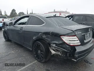 2013 Mercedes-Benz C 350 with VIN WDDGJ5HBXDF958795, listed as a IAAI auction lot 41916177 with 182,734 mi miles and . Bid and sale history available at carsss.com. Image 14.