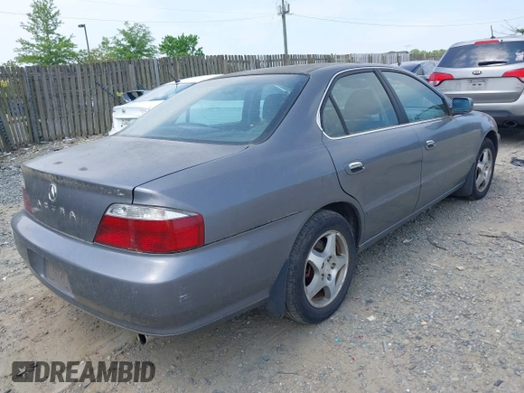 2002 Acura TL with VIN 19UUA56612A054381, listed as a IAAI auction lot 42176864 with 147,175 mi miles. Bid and sale history available at carsss.com. Image 4.