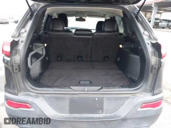 2018 Jeep Cherokee Latitude Plus with VIN 1C4PJLLB6JD518537, listed as a IAAI auction lot 41458748 with 82,093 mi miles. Bid and sale history available at carsss.com. Image 8.