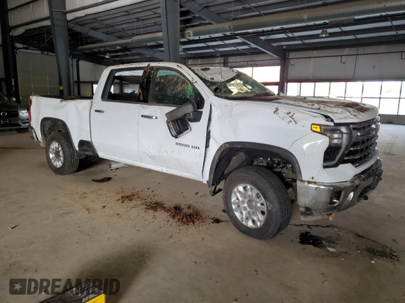 2024 Chevrolet Silverado 3500HD LTZ with VIN 2GC4YUEY9R1207326, listed as a Copart auction lot 76326084 with 5,200 mi miles and Salvage Title. Bid and sale history available at carsss.com. Image 4.