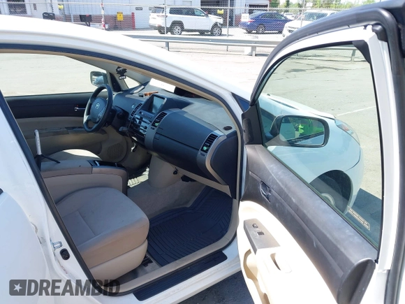 2005 Toyota Prius with VIN JTDKB20U853012517, listed as a IAAI auction lot 41996687 with 99,586 mi miles. Bid and sale history available at carsss.com. Image 5.