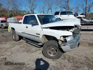 2000 Dodge 2500 with VIN 3B7KF2368YG109364, listed as a IAAI auction lot 41375210 with 316,487 mi miles and . Bid and sale history available at DreamBid. Image 1.