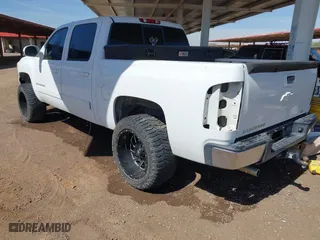 2007 Chevrolet Silverado 1500 LT w/1LT with VIN 2GCEC13C471506194, listed as a IAAI auction lot 41875637 with 316,053 mi miles. Bid and sale history available at carsss.com. Image 3.