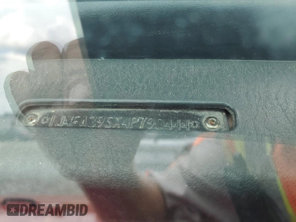 2004 Jeep Wrangler X с VIN 1J4FA39SX4P790444, выставлен на аукционе Copart как лот 56385635 с пробегом 195 355 миль миль и Списание • Salvage title. История ставок и продаж доступна на DreamBid. Изображение 13.