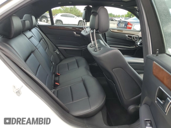 2015 Mercedes-Benz E 350 Luxury with VIN WDDHF8JB6FB100431, listed as a Copart auction lot 56110925 with 106,653 mi miles and Salvage title. Bid and sale history available at DreamBid. Image 10.
