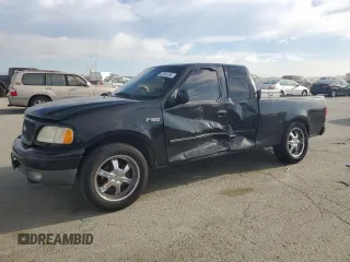 2002 Ford F-150 XL z VIN 1FTRX17W32NB41122, wystawiony jako Copart lot #52606265 z przebiegiem 288 784 mil mil oraz Szkoda całkowita • Salvage title. Historia ofert i sprzedaży dostępna na DreamBid. Obrazek 1.