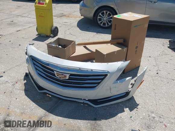 2018 Cadillac CT6 RWD with VIN 1G6KA5RX1JU130966, listed as a IAAI auction lot 41988848 with 50,453 mi miles and . Bid and sale history available at DreamBid. Image 12.