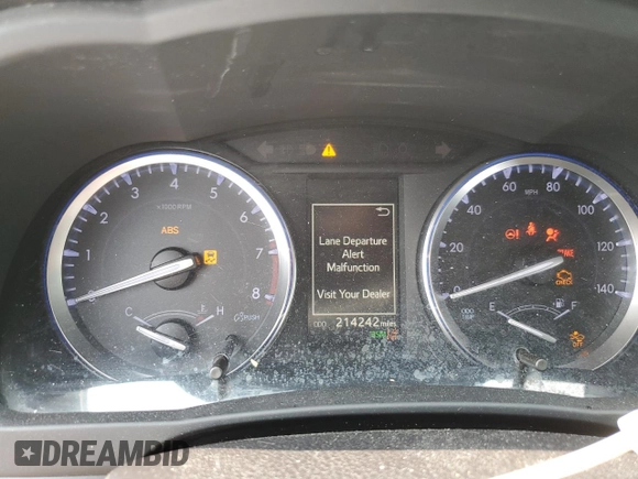 2018 Toyota Highlander SE with VIN 5TDKZRFH9JS545175, listed as a Copart auction lot 59377945 with 214,242 mi miles and Salvage title. Bid and sale history available at DreamBid. Image 9.