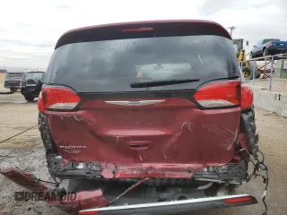2018 Chrysler Pacifica Touring Plus with VIN 2C4RC1FG9JR108987, listed as a Copart auction lot 43200715 with 88,622 mi miles and Salvage title. Bid and sale history available at DreamBid. Image 6.