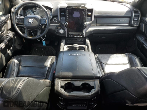 2019 Ram 1500 Limited z VIN 1C6SRFHT6KN694917, wystawiony jako Copart lot #53945635 z przebiegiem 94 954 mil mil oraz Szkoda całkowita • Salvage title. Historia ofert i sprzedaży dostępna na DreamBid. Obrazek 8.