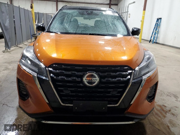 2021 Nissan Kicks SR with VIN 3N1CP5DV0ML474697, listed as a Copart auction lot 53493615 with 100,450 mi miles and Salvage Title. Bid and sale history available at carsss.com. Image 5.