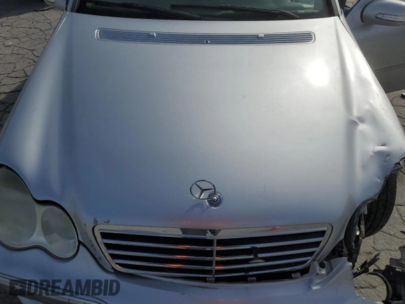 2006 Mercedes-Benz C 230 Sport with VIN WDBRF52H76F745502, listed as a Copart auction lot 46003175 with 119,918 mi miles and Clean title. Bid and sale history available at DreamBid. Image 13.