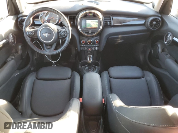 2021 MINI Hardtop 4 Door Cooper S z VIN WMWXU9C08M2P30720, wystawiony jako Copart lot #86888834 z przebiegiem 49 695 mil mil oraz Czysty tytuł • Clean title. Historia ofert i sprzedaży dostępna na DreamBid. Obrazek 8.