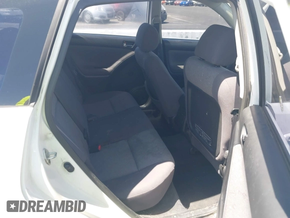 2003 Toyota Matrix XRS with VIN 2T1KY32E63C152841, listed as a IAAI auction lot 42127550 with 204,060 mi miles and . Bid and sale history available at DreamBid. Image 8.