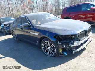 2019 BMW 5 Series 530i xDrive with VIN WBAJA7C55KG912518, listed as a IAAI auction lot 41846385 with 58,262 mi miles. Bid and sale history available at carsss.com. Image 1.